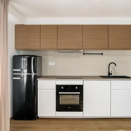 Forest Hill Apartment, Near Ljubljana, New *