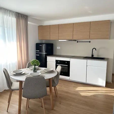 Forest Hill Apartment, Near Ljubljana, New *